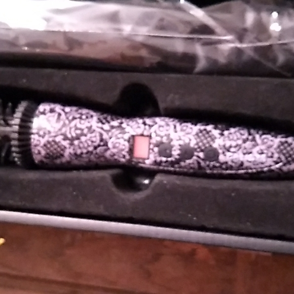 Curling brush - Picture 2 of 4